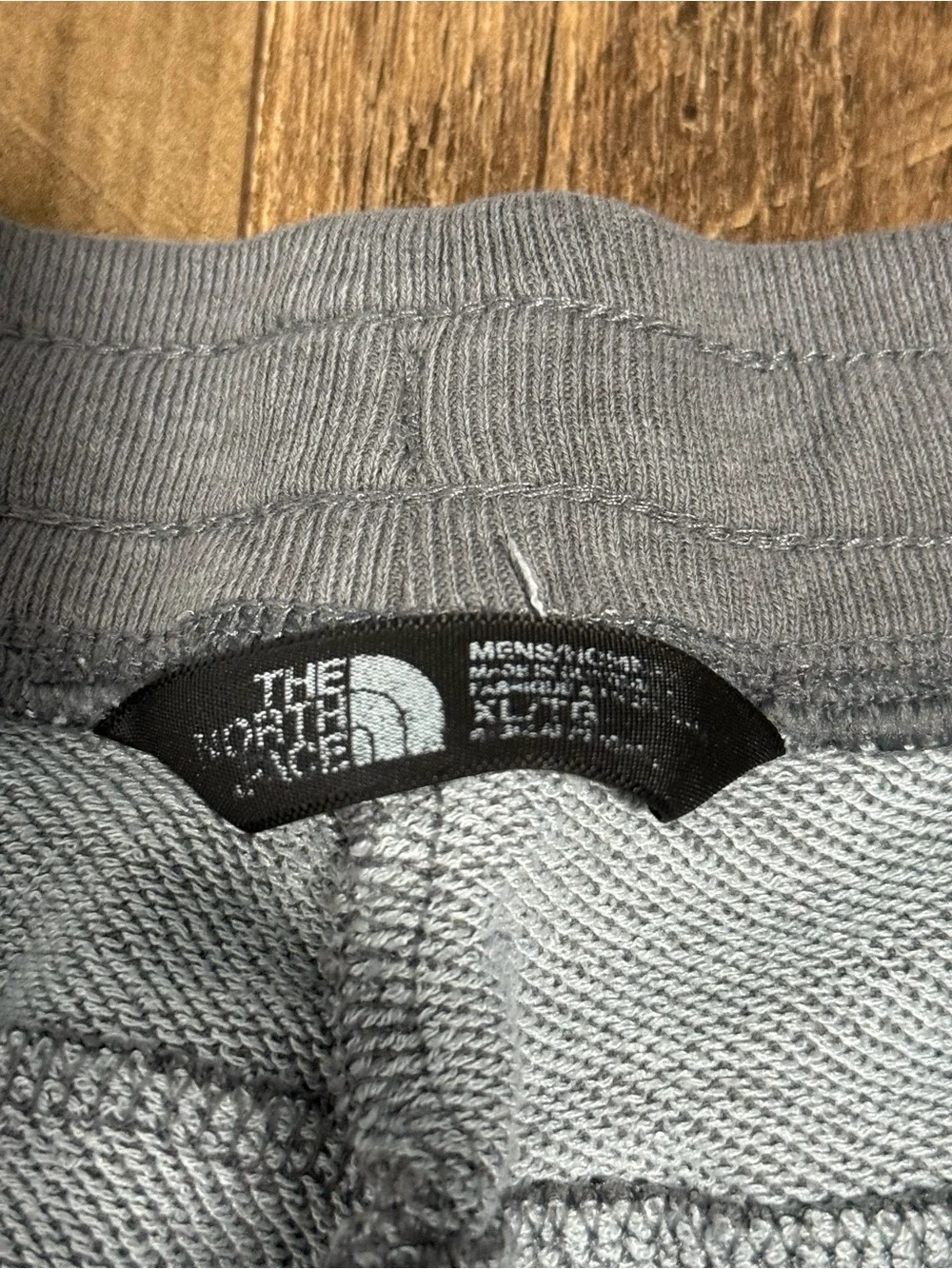 The North Face Joggers Mens XL Gray Sweatpants Stretch Comfort Mountain Athletic